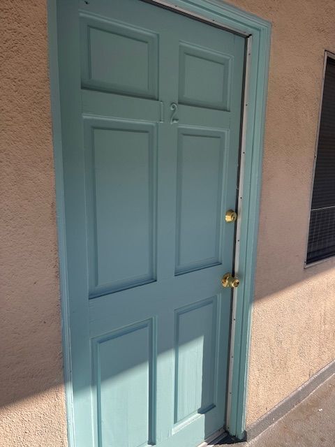 Building Photo - 1260 Beachwood Dr