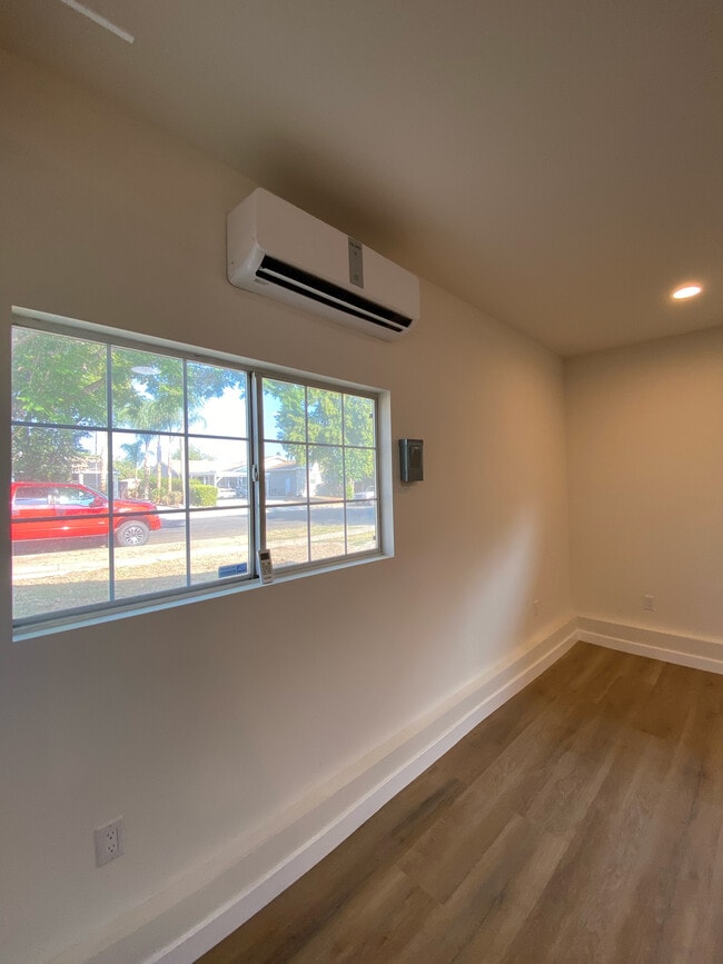 Photo - 8415 Beckford Ave Unit B