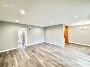 Photo - 5415 Newcastle Ave Unit 3