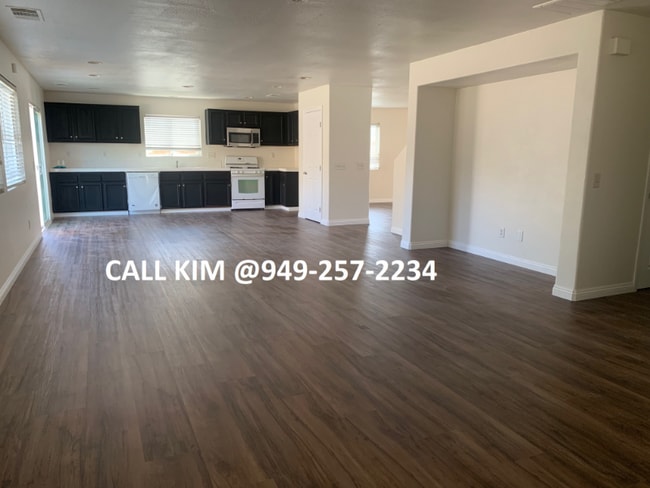 Photo - 45016 Anabell Ln