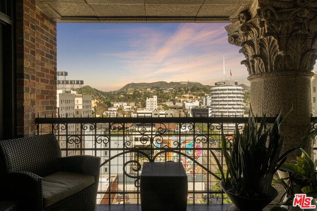 Photo - 1645 Vine St Unit 1007