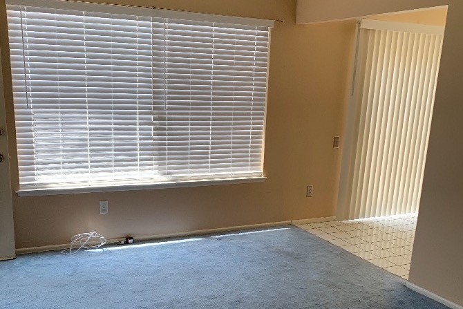 Living room - 1319 E Fairgrove Ave Unit None