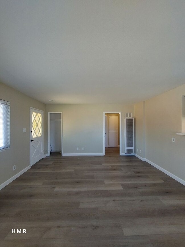 Photo - 5386 Kingsley St