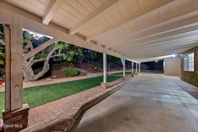 Photo - 11075 Oso Ave