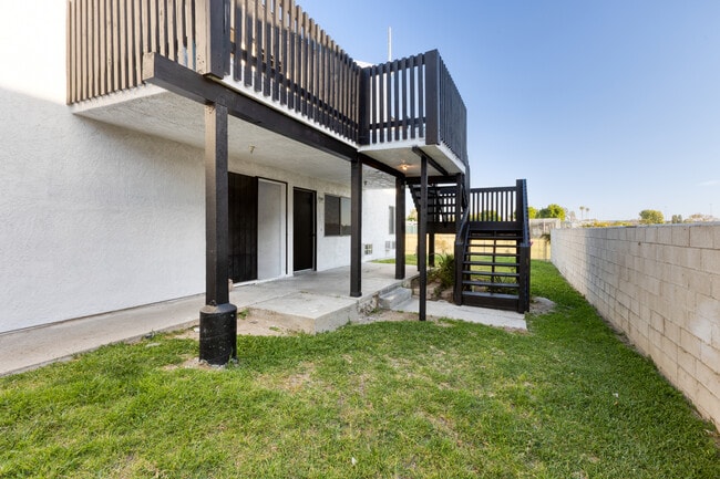 Photo - 3296 Franklin Ave Unit #10