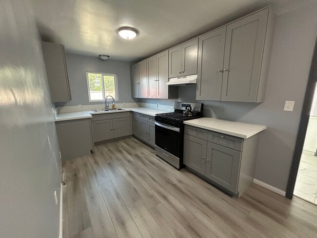 Photo - Quaint two bedroom home on Devonshire!