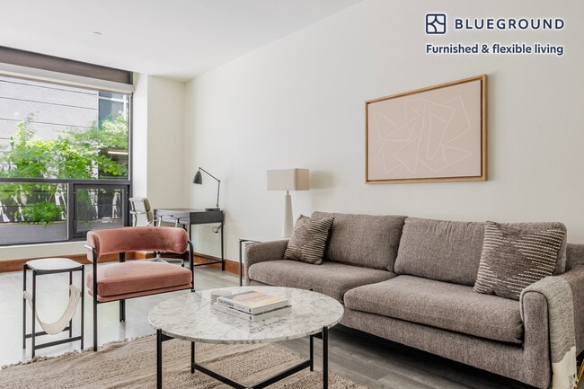 Building Photo - 110 W Ocean Blvd Rental