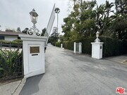 Photo - 2035 De Mille Dr
