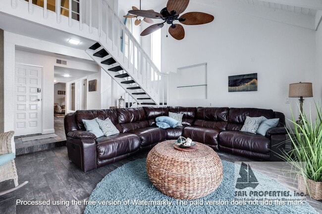 Building Photo - 620 18th St