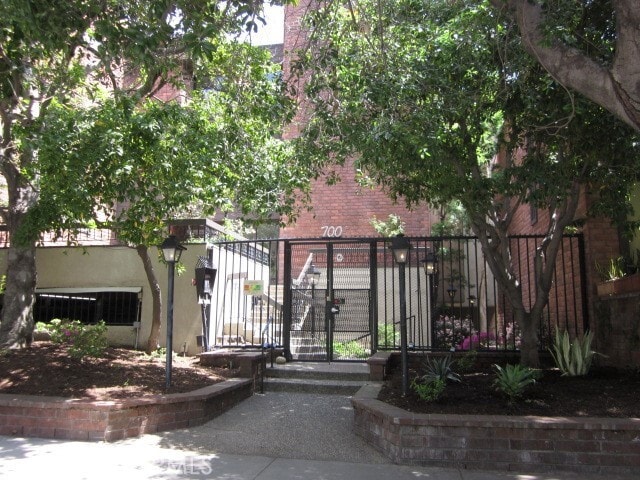 Photo - 700 S Lake Ave Condo Unit 115