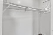 Photo - 2010 Pine Ave Apartment Unit 08
