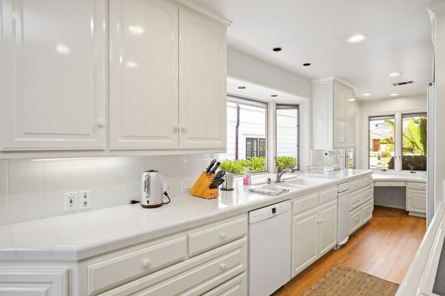Photo - 308 Orchid Ave