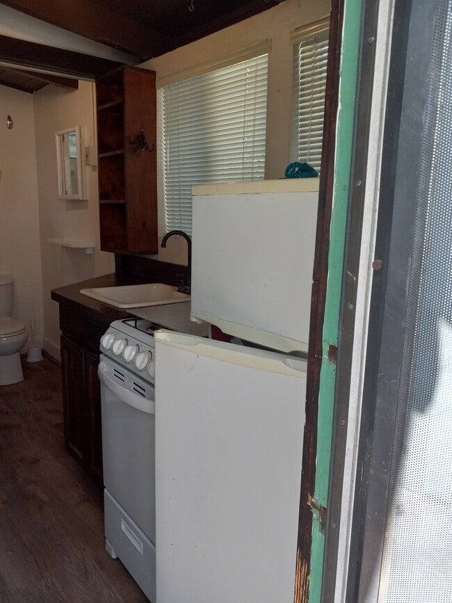 Photo - 1202 N Spaulding Ave Apartments
