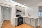 Photo - This spacious 1 bed, 1 bath apartment in a small, peaceful property in prime Lincoln Heights is n... Unit 2821 1/2