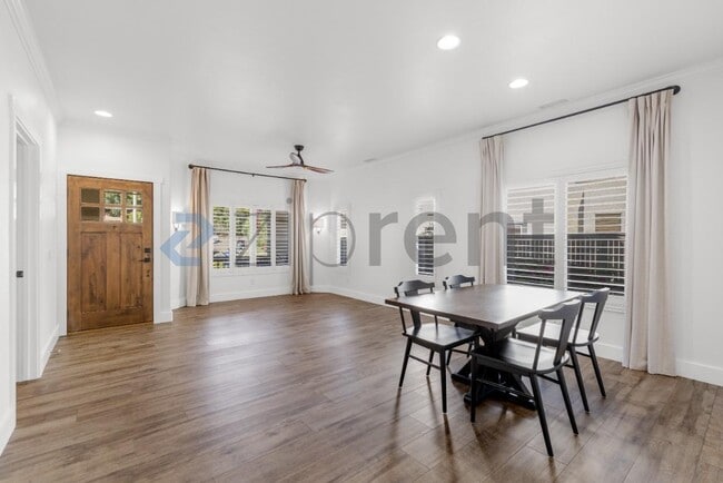 Photo - 3266 Meadow Grass Ln