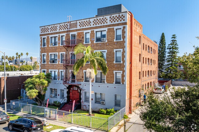 Wilton Way Apartments - Wilton Way Apartments