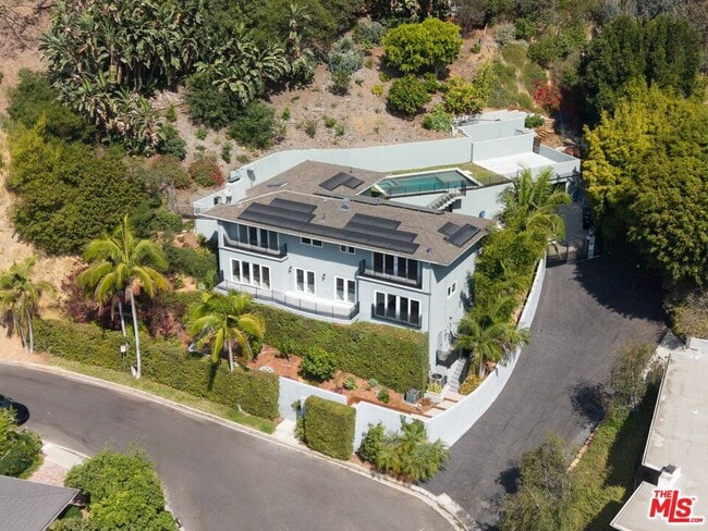 Photo - 1404 Devlin Dr