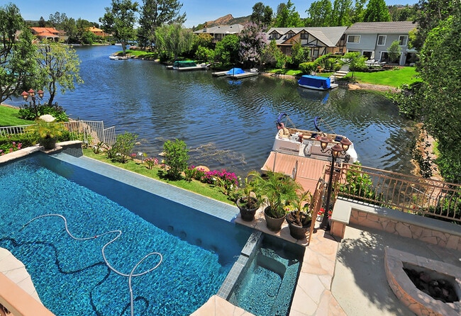 Photo - 3800 Weatherly Cir