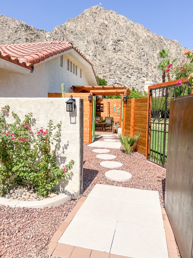 Building Photo - 78390 Cameo Dunes Pl Rental