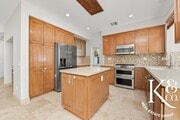 Photo - Magnificent 5 Bedroom Home in Desirable Oa...