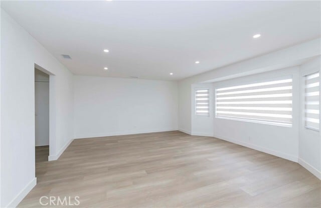 Photo - 16956 Denker Ave