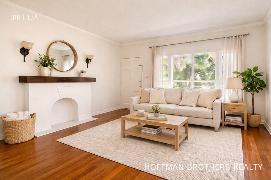 518 1/2 N Heliotrope Dr - 518 1/2 N Heliotrope Dr Unit 518 1/2