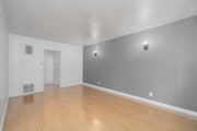 1BR, 1BA - 675SF - Living Room - 1216 N Las Palmas Ave