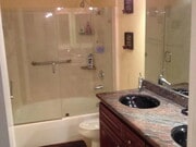 Photo - "Chic Urban Retreat: Cozy 1-Bedroom Oasis in the Heart of San Diego!"