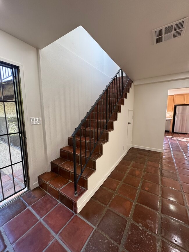 Photo - 1332 El Paso Dr