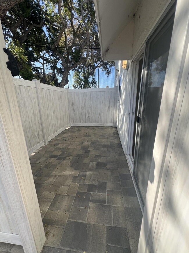 Photo - Available July 1st, Charming 1-Bedroom Oasis on Highland Drive, Oxnard - Silver Stand