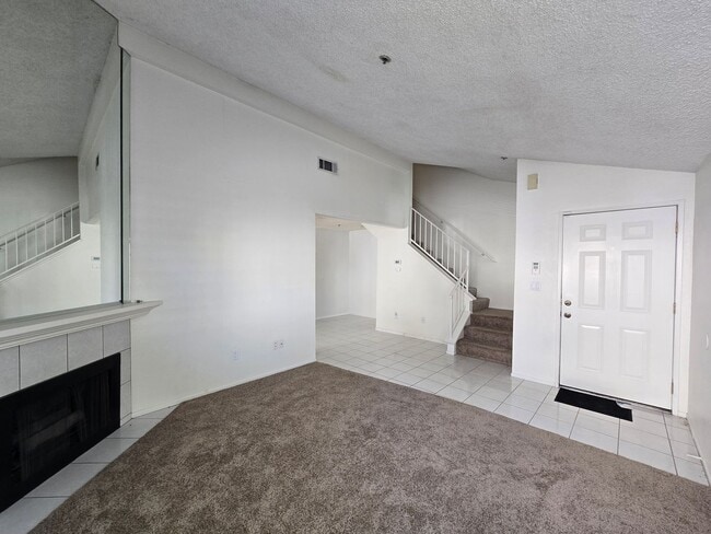 Photo - 44500 15th St E