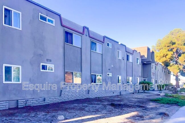 Building Photo - 720 W Channel Islands Blvd Unit #B2