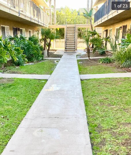 Photo - 2 bed 1 bath Beautiful 1st floor unit Unit 5