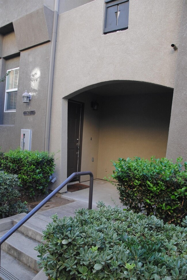 Photo - 672 Kellogg St Townhome