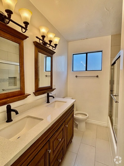 Building Photo - 2488 Beachwood Dr Rental