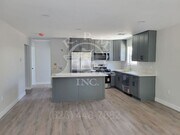 Photo - Modern 3 Bedroom Back House