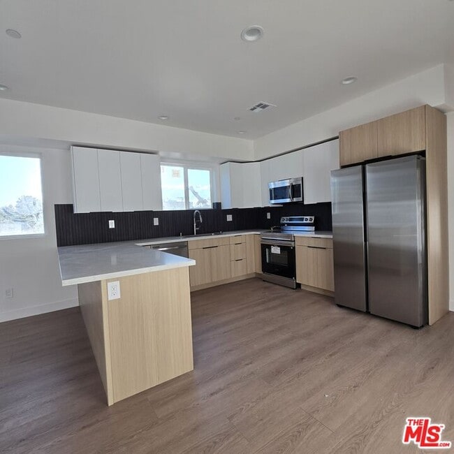 Photo - 10827 1/2 Peach Grove St Unit 1/2