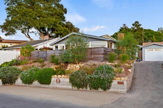 Photo - 107 Skyline Cir