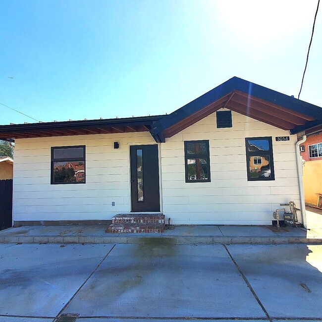 Building Photo - 3054 Inez St