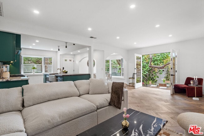 Photo - 9024 Keith Ave