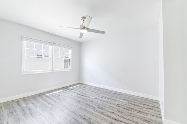 Photo - 241 Bonito Ave Unit 05