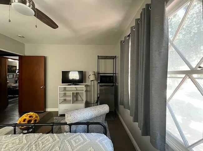 Photo - 13729 Philadelphia St