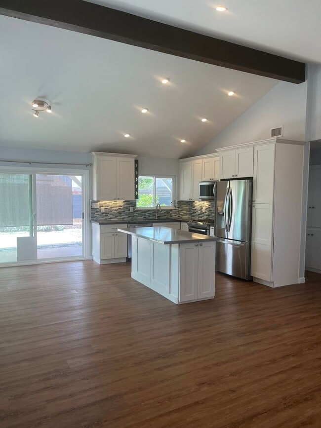 Photo - SPACIOUS 3BD/2BA SINGLE FAMILY HOME IN CLA...