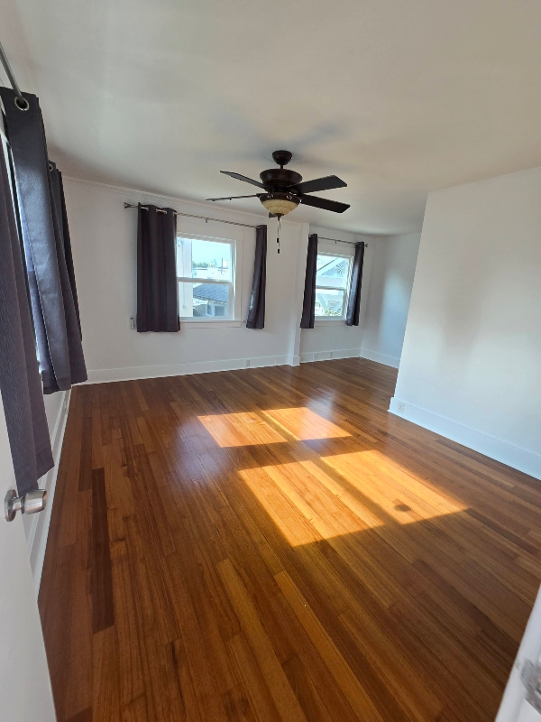 Building Photo - 3227 E Broadway Rental