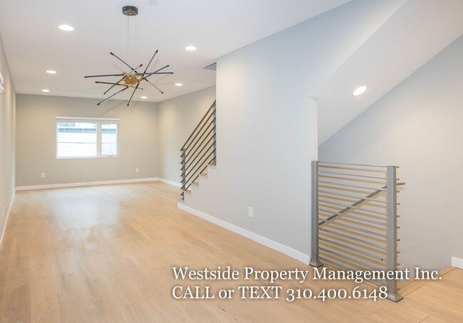 Photo - 6548 La Mirada Ave