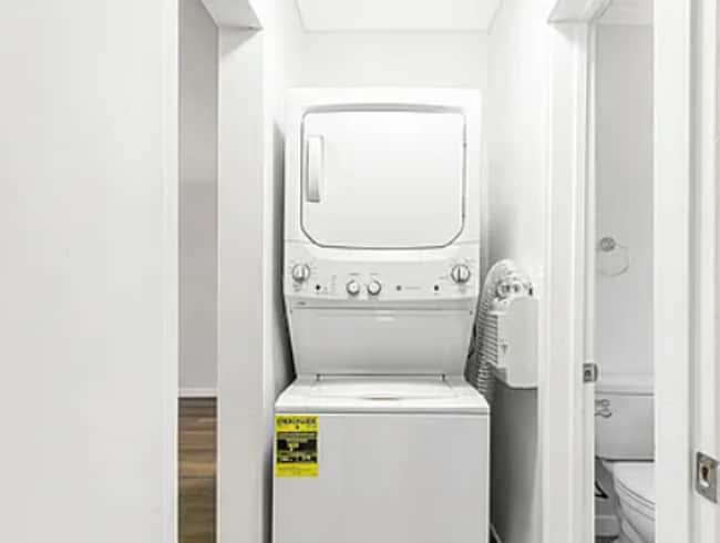 Photo - 2727-2741 Abbot Kinney Blvd Unit 18