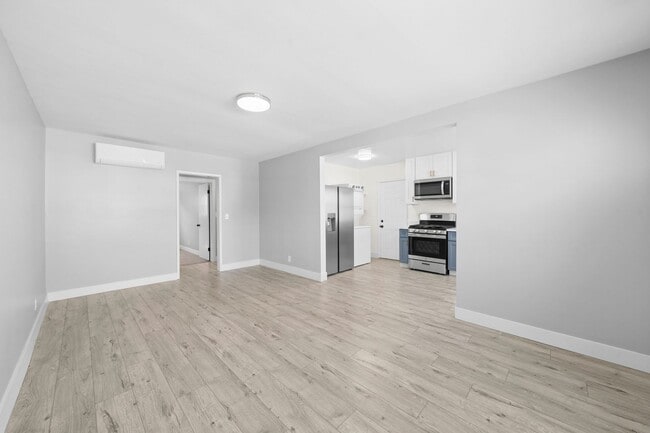 Photo - MYCORN & HORVATH Unit 1612