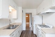 Photo - Charming 2 Bedroom Cottage in a Great Esco... Unit 1230B