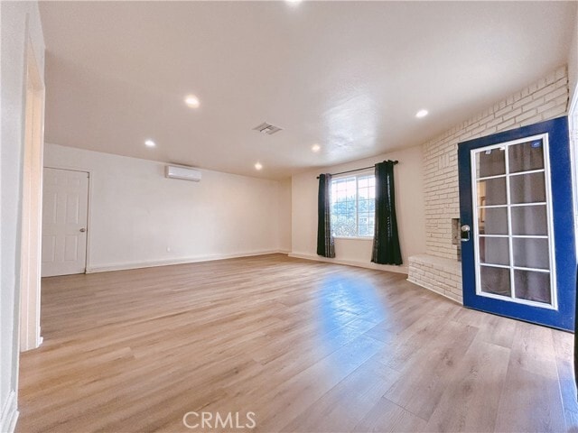 Photo - 942 Barbara Ln