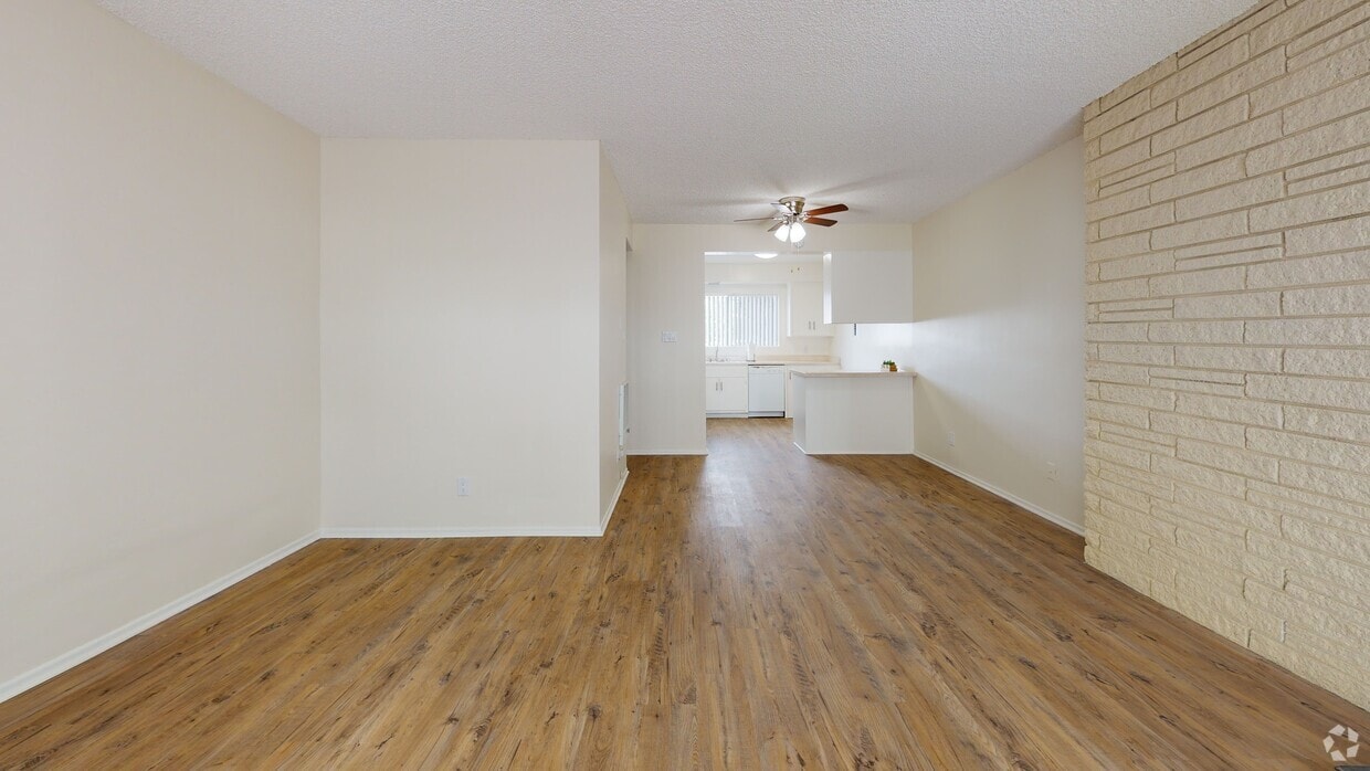 3D Tour - Newton Towers